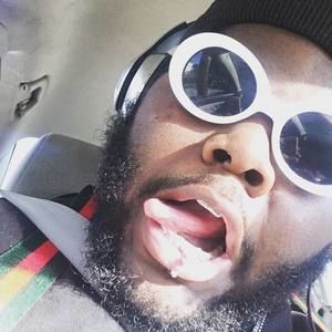 Meet your Posher, Zachary